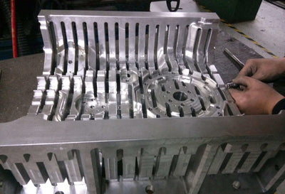 Classification of 5 Tool Magazines for Aluminum enclosure  Machining Center